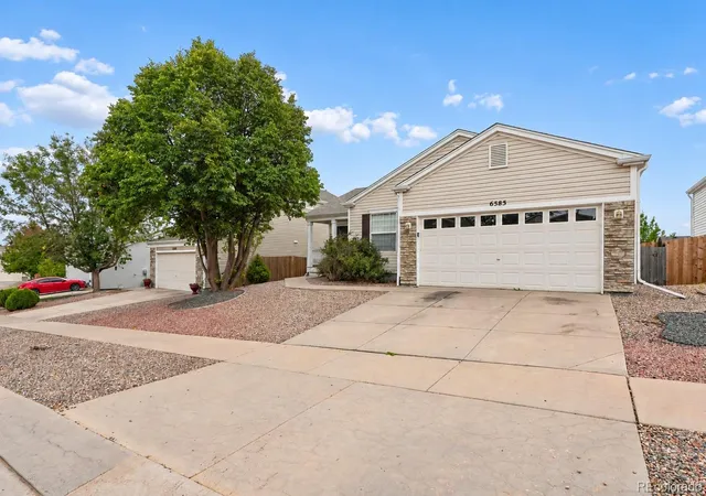 Photo 3 of Sale Pending at 6585 Sonny Blue Dr, Colorado Springs, CO 80923 | MLS# 3255436 | Listing updated on 2026-10-07