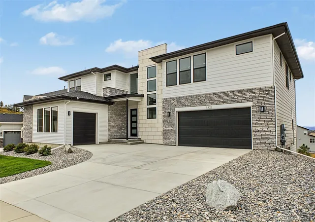 Photo 3 of Single family home for sale at 5423 Brotherton Ct, Castle Rock, CO 80104 | MLS# 8973603 | Listing updated on 2026-09-28