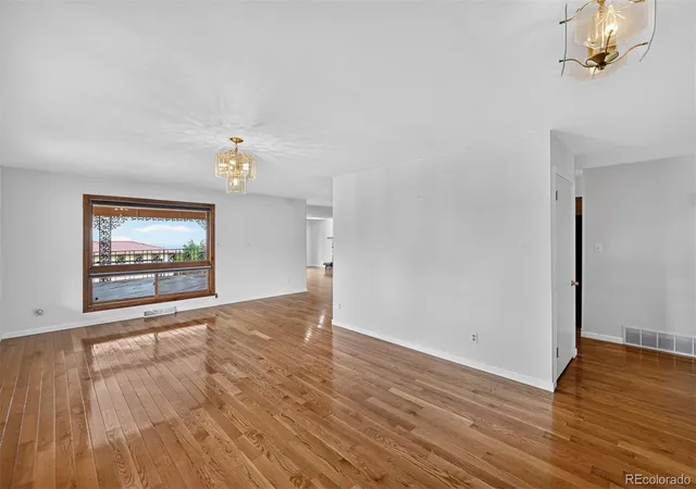 Photo 4 of Single family home for sale at 632 S Gardenia St, Lakewood, CO 80228 | MLS# 9452542 | Listing updated on 2026-09-26