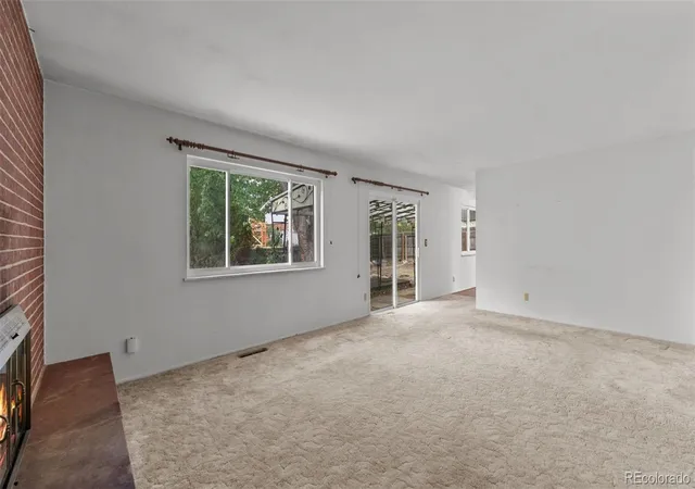 Photo 4 of Sale Pending at 2204 Warwick Ln, Colorado Springs, CO 80909 | MLS# 9668104 | Listing updated on 2026-10-01