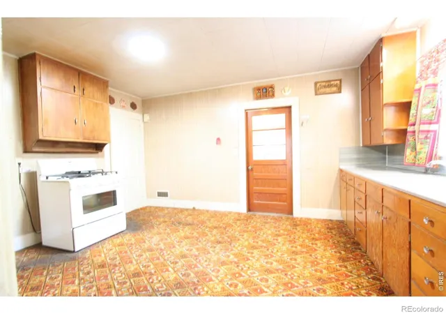 Photo 2 of Single family home for sale at 821 Dessa St, Brush, CO 80723 | MLS# IR1069353 | Listing updated on 2026-09-24