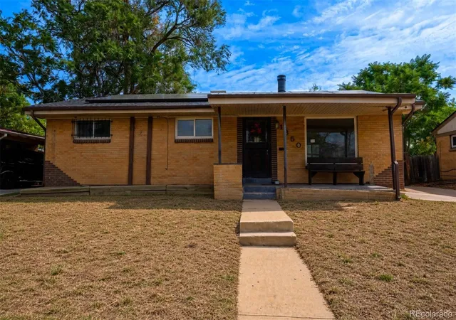 Photo 1 of Single family home for sale at 1350 Scranton St, Aurora, CO 80011 | MLS# 2908986 | Listing updated on 2026-10-06