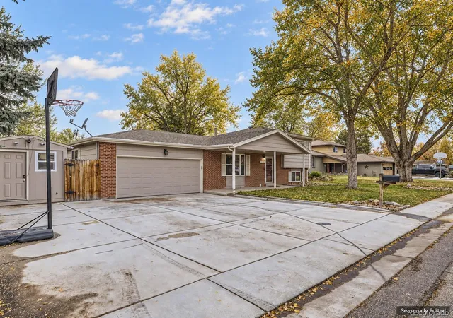Photo 2 of Single family home for sale at 6813 Garland St, Arvada, CO 80004 | MLS# 4622886 | Listing updated on 2026-09-25