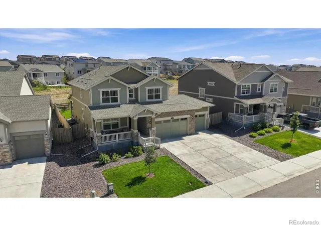 Photo 4 of Single family home for sale at 727 Columbia St, Johnstown, CO 80534 | MLS# IR1069368 | Listing updated on 2026-10-10
