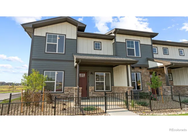 Photo 1 of Townhouse for sale at 420 High Point Dr #104, Longmont, CO 80504 | MLS# IR1069370 | Listing updated on 2026-09-24