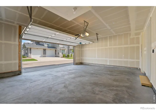 Photo 3 of Townhouse for sale at 420 High Point Dr #104, Longmont, CO 80504 | MLS# IR1069370 | Listing updated on 2026-09-25