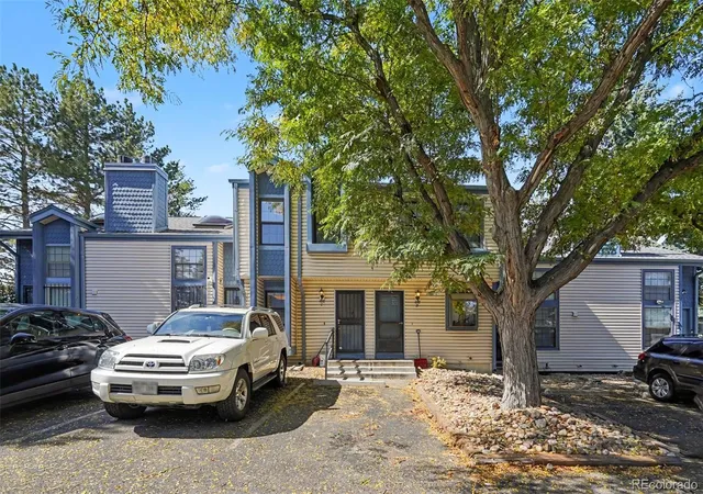 Photo 3 of Townhouse for sale at 498 S Memphis Way #C, Aurora, CO 80017 | MLS# 3996114 | Listing updated on 2026-10-07