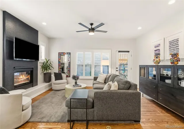 Photo 2 of Townhouse for sale at 916 Ivanhoe St, Denver, CO 80220 | MLS# 4194728 | Listing updated on 2026-10-02
