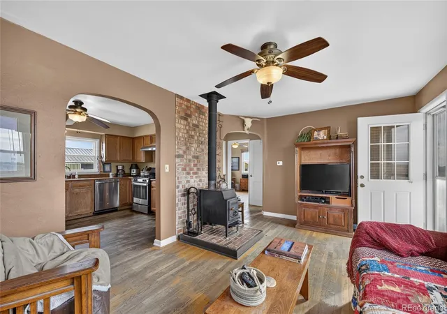 Photo 3 of Single family home for sale at 29517 County Rd 398, Keenesburg, CO 80643 | MLS# 4975219 | Listing updated on 2026-09-25