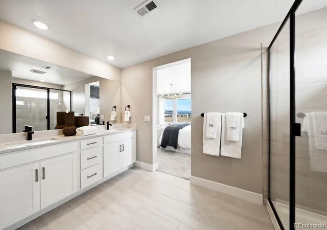 Photo 4 of Single family home for sale at 8776 Whiteclover St, Littleton, CO 80125 | MLS# 9221242 | Listing updated on 2026-10-07