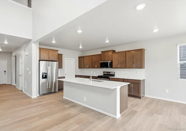 Photo 3 of Single family home for sale at 1609 Rumley Crk Dr, Windsor, CO 80550 | MLS# 7704435 | Listing updated on 2026-09-24
