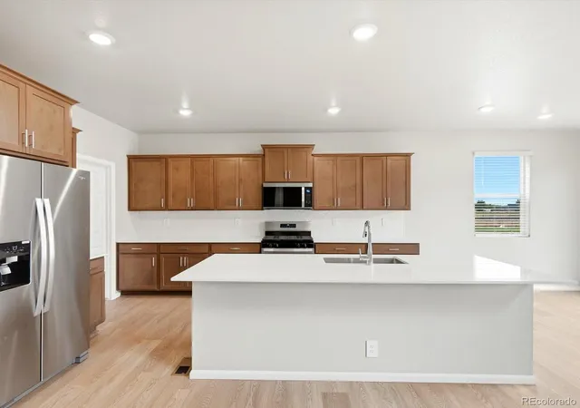 Photo 4 of Single family home for sale at 1609 Rumley Crk Dr, Windsor, CO 80550 | MLS# 7704435 | Listing updated on 2026-09-24
