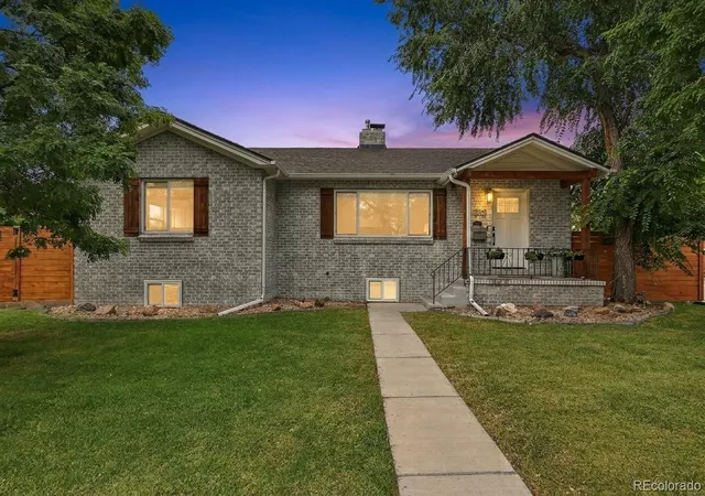 Photo 1 of Single family home for sale at 3101 S Logan St, Englewood, CO 80113 | MLS# 6418352 | Listing updated on 2026-10-12