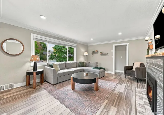 Photo 3 of Single family home for sale at 3101 S Logan St, Englewood, CO 80113 | MLS# 6418352 | Listing updated on 2026-10-12