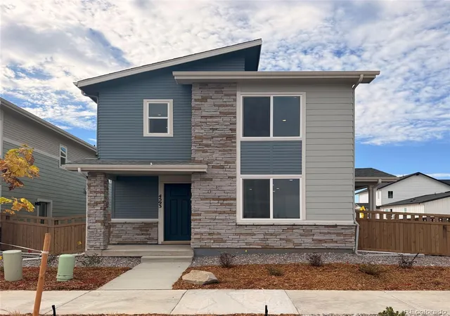 Photo 1 of Single family home for sale at 4593 N Versailles St, Aurora, CO 80019 | MLS# 8979590 | Listing updated on 2026-10-29