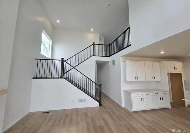 Photo 3 of Single family home for sale at 8952 Whiteclover St, Littleton, CO 80125 | MLS# 8160988 | Listing updated on 2026-10-08