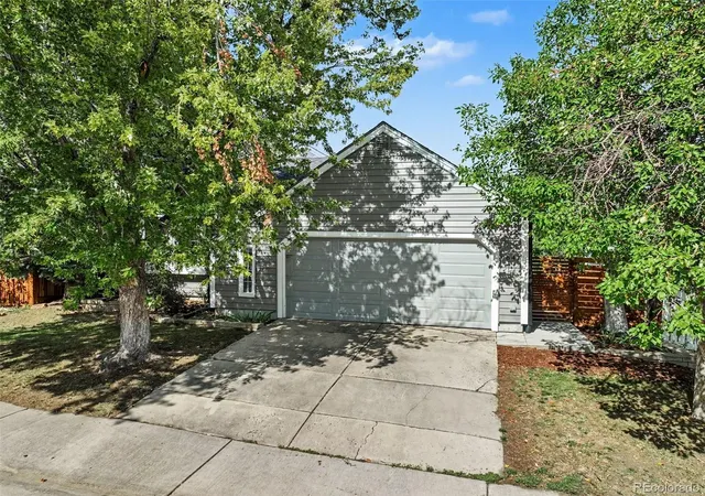 Photo 2 of Single family home for sale at 9647 W Elmhurst Pl, Littleton, CO 80128 | MLS# 1782846 | Listing updated on 2026-10-03