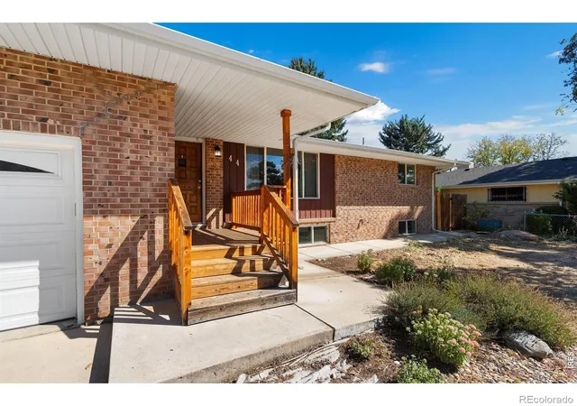 Photo 2 of Single family home for sale at 44 Dartmouth Cir, Longmont, CO 80503 | MLS# IR1069391 | Listing updated on 2026-09-24