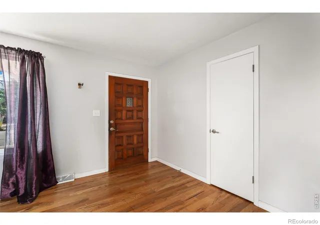Photo 3 of Single family home for sale at 44 Dartmouth Cir, Longmont, CO 80503 | MLS# IR1069391 | Listing updated on 2026-09-24