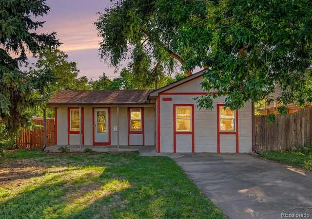 Photo 1 of Single family home for sale at 4218 S Cherokee St, Englewood, CO 80110 | MLS# 2750830 | Listing updated on 2026-10-03
