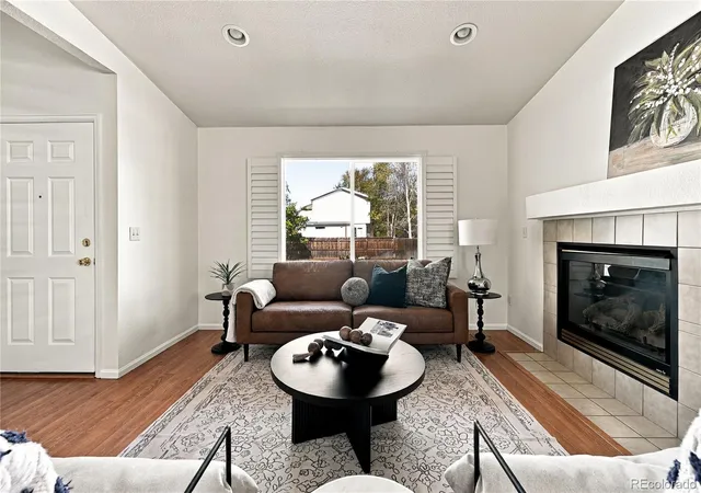 Photo 4 of Single family home for sale at 1351 Mcclure Dr, Longmont, CO 80504 | MLS# 9476684 | Listing updated on 2026-10-07