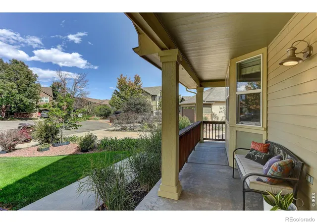 Photo 4 of Single family home for sale at 103 Bohn Ct, Lyons, CO 80540 | MLS# IR1069401 | Listing updated on 2026-09-25