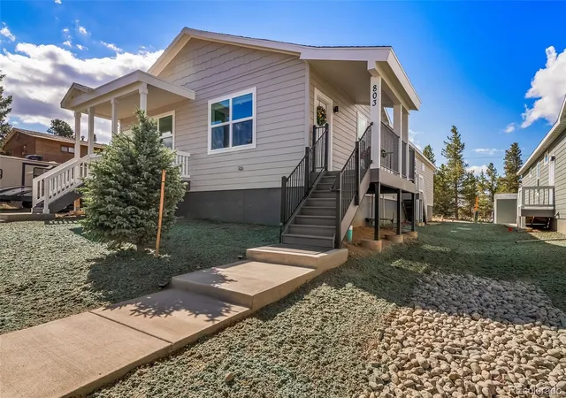 Photo 2 of Townhouse for sale at 712 W 3rd Street, Leadville, CO 80461 | MLS# 5962102 | Listing updated on 2026-09-25