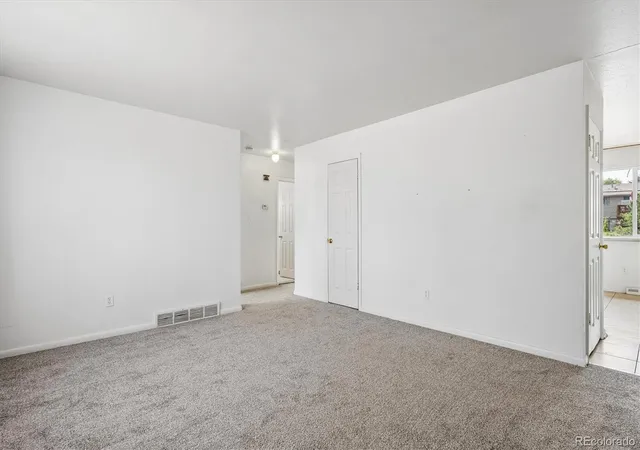 Photo 3 of Sale Pending at 953 S Yarrow St, Lakewood, CO 80226 | MLS# 2235620 | Listing updated on 2026-09-24