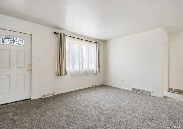Photo 3 of Sale Pending at 953 S Yarrow St, Lakewood, CO 80226 | MLS# 2235620 | Listing updated on 2026-09-24