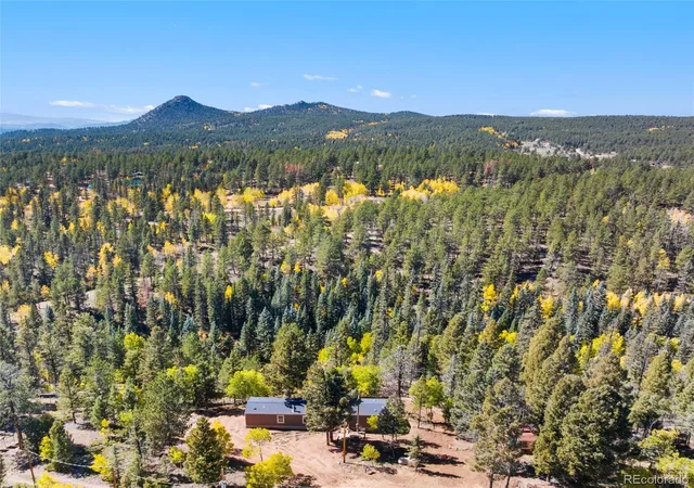 Photo 1 of Single family home for sale at 695 Elk Crk Dr, Divide, CO 80814 | MLS# 3932104 | Listing updated on 2026-10-07