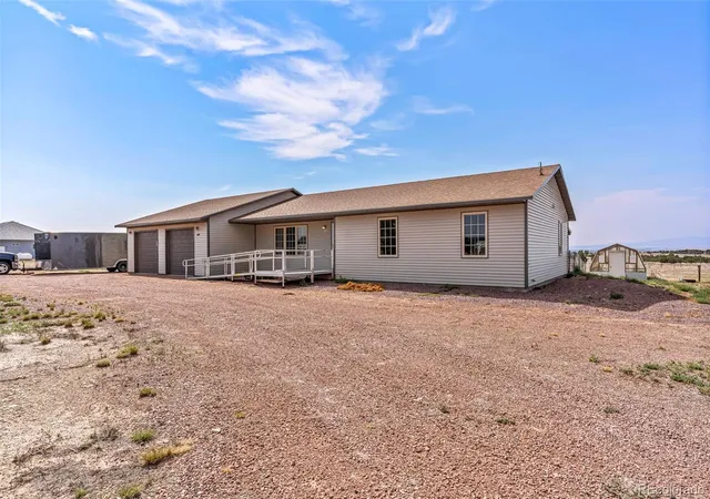 Photo 3 of Single family home for sale at 1407 Top Notch Trl, Penrose, CO 81240 | MLS# 3387400 | Listing updated on 2026-09-24