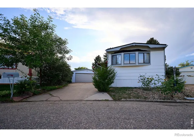 Photo 2 of Single family home for sale at 2828 Mango Pl, Loveland, CO 80537 | MLS# IR1069411 | Listing updated on 2026-09-24