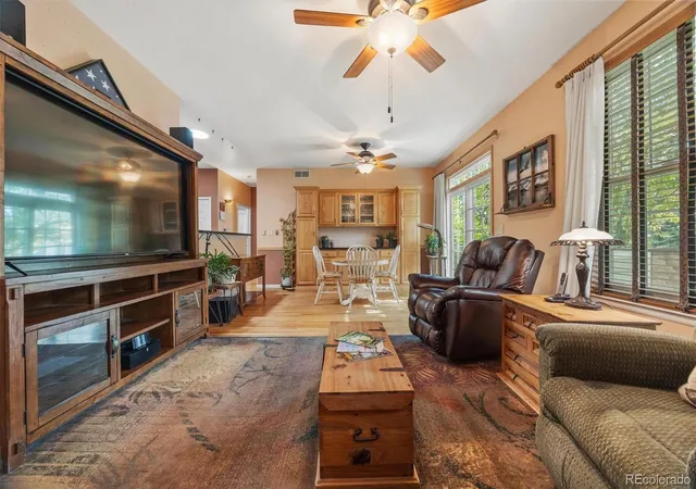 Photo 2 of Townhouse for sale at 927 S Evanston Cir, Aurora, CO 80012 | MLS# 6060105 | Listing updated on 2026-09-26