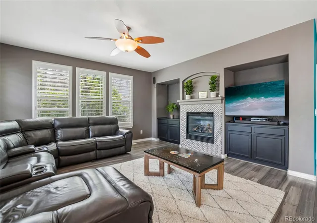 Photo 3 of Single family home for sale at 905 Lasnik St, Erie, CO 80516 | MLS# 4089363 | Listing updated on 2026-09-24