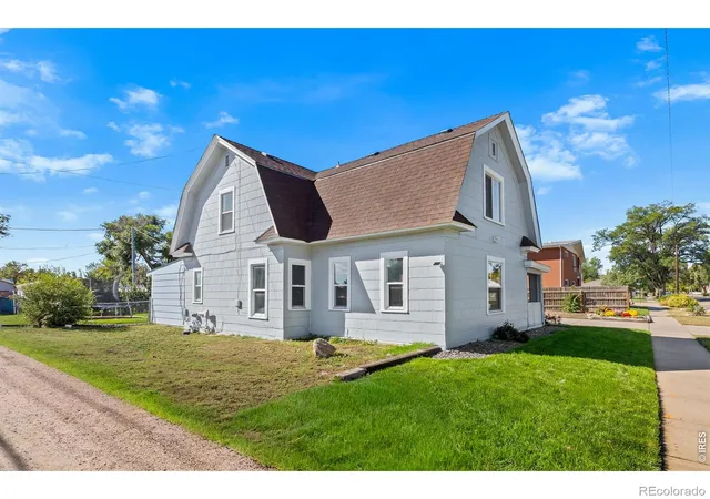 Photo 4 of Single family home for sale at 712 E 6th Avenue, Fort Morgan, CO 80701 | MLS# IR1069418 | Listing updated on 2026-09-26
