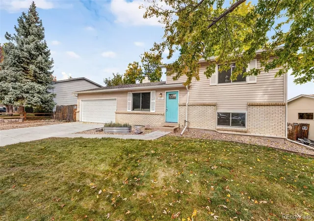 Single family home for sale at 6542 S Fld Way, Littleton, CO 80123 | MLS# 7591524