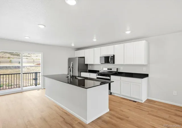 Photo 4 of Townhouse for sale at 4721 Talley St, Morrison, CO 80465 | MLS# 6002908 | Listing updated on 2026-09-24