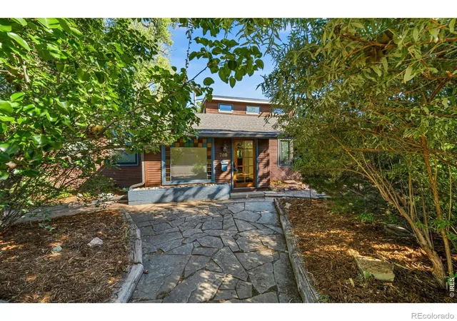 Photo 1 of Single family home for sale at 700 Locust St, Fort Collins, CO 80524 | MLS# IR1069432 | Listing updated on 2026-10-03