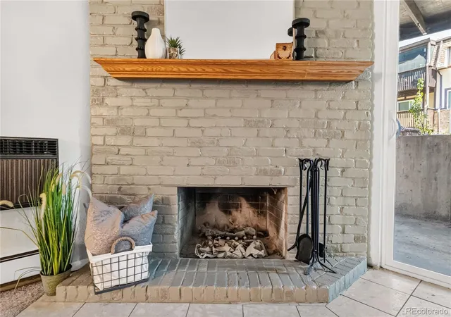Listing Photo 4 - Condo for sale in building located at 1390 Everett Ct, Lakewood, CO 80215 - Unit #111