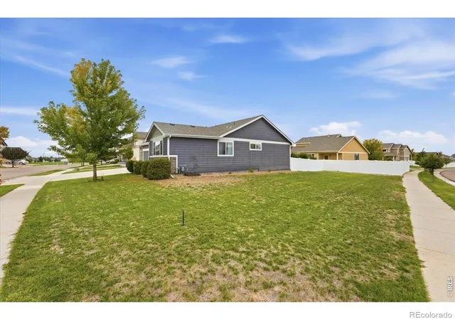 Photo 4 of Single family home for sale at 639 Gore Range Dr, Severance, CO 80550 | MLS# IR1069435 | Listing updated on 2026-10-04