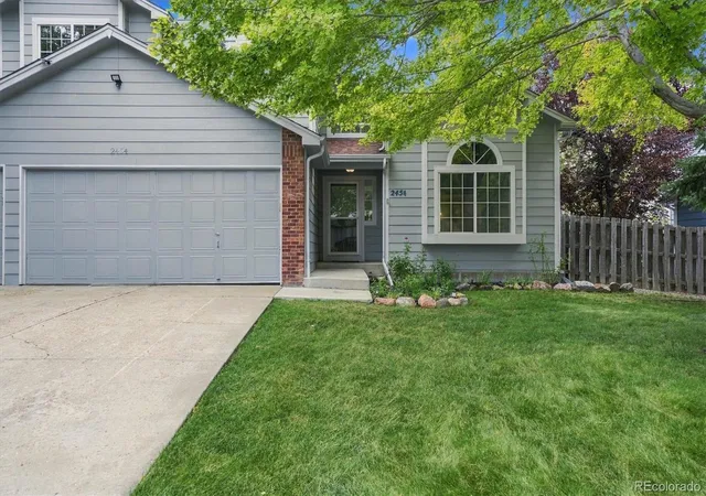 Photo 2 of Single family home for sale at 2454 S Sedalia Cir, Aurora, CO 80013 | MLS# 4010477 | Listing updated on 2026-10-27
