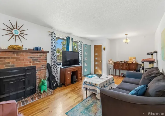 Photo 3 of Single family home for sale at 1164 S Oakland St, Aurora, CO 80012 | MLS# 7390570 | Listing updated on 2026-09-25