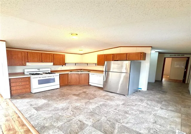 Photo 3 of Manufactured home for sale at 5250 W 53rd Avenue, Arvada, CO 80002 | MLS# 5524418 | Listing updated on 2026-09-27
