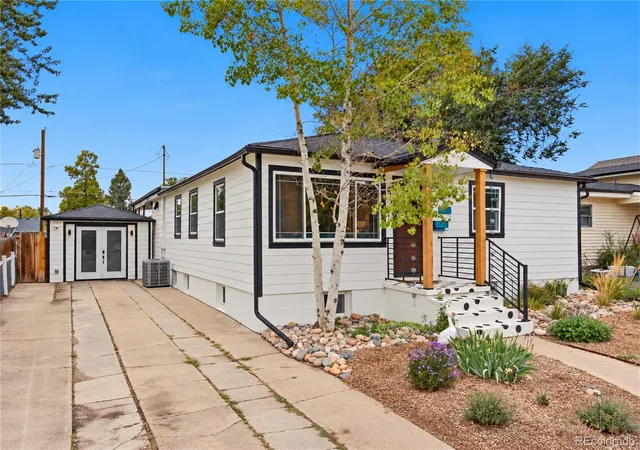 Photo 3 of Single family home for sale at 4655 S Pearl St, Englewood, CO 80113 | MLS# 3486207 | Listing updated on 2026-10-05