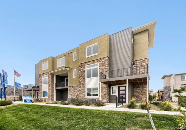 Photo 1 of Townhouse for sale at 15573 W Washburn Dr, Lakewood, CO 80228 | MLS# 7675362 | Listing updated on 2026-10-04