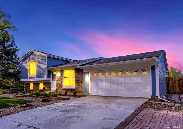Photo 1 of Single family home for sale at 1850 S Truckee Way, Aurora, CO 80017 | MLS# 6806855 | Listing updated on 2026-10-08