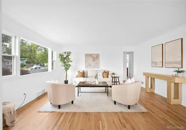 Photo 4 of Single family home for sale at 1392 S Raleigh St, Denver, CO 80219 | MLS# 4042663 | Listing updated on 2026-09-27