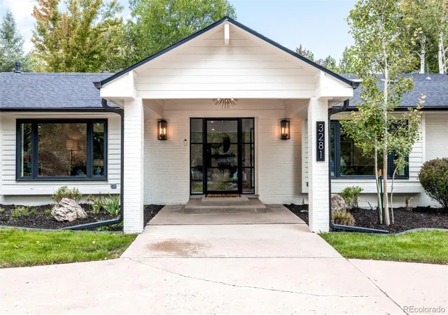 Photo 3 of Mansion for sale at 3281 Cherryridge Rd, Englewood, CO 80113 | MLS# 3248346 | Listing updated on 2026-10-04