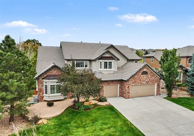 Photo 3 of Mansion for sale at 6950 Esperanza Dr, Castle Pines, CO 80108 | MLS# 4871571 | Listing updated on 2026-09-30