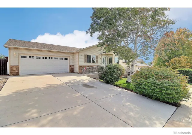 Photo 1 of Single family home for sale at 3100 Cody Ave, Evans, CO 80620 | MLS# IR1069463 | Listing updated on 2026-10-08